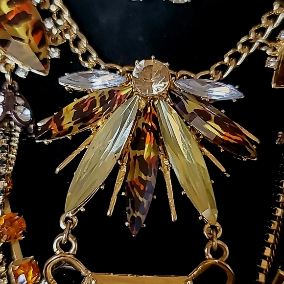 New Vintage! BETSEY JOHNSON Hollywood Glam Tiger Leopard Statement Bib Necklace. - Picture 8 of 13